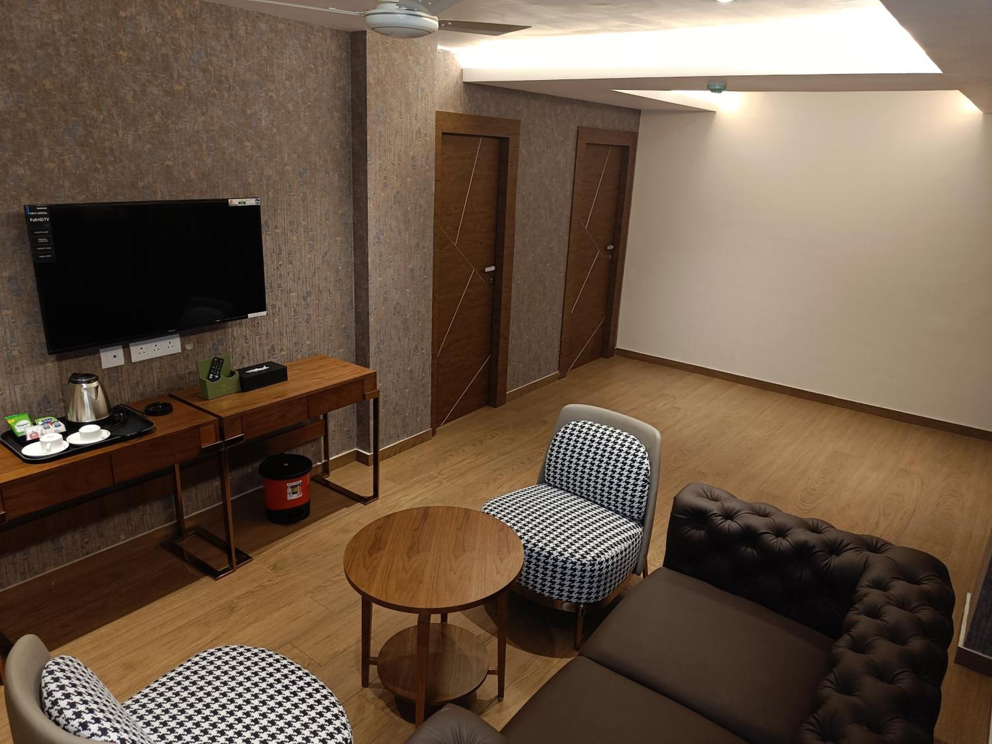 The Kings Park Grand-Near Us Consulate Hotell Chennai Eksteriør bilde